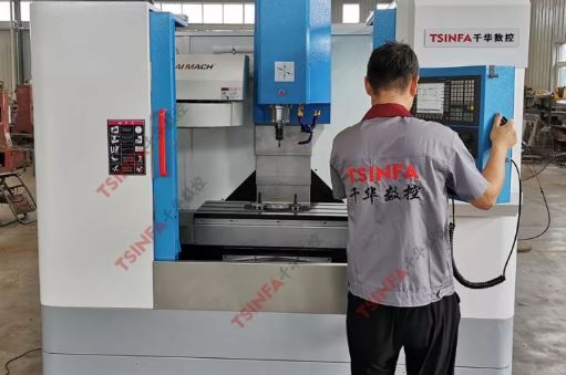 Vertical Machining Center