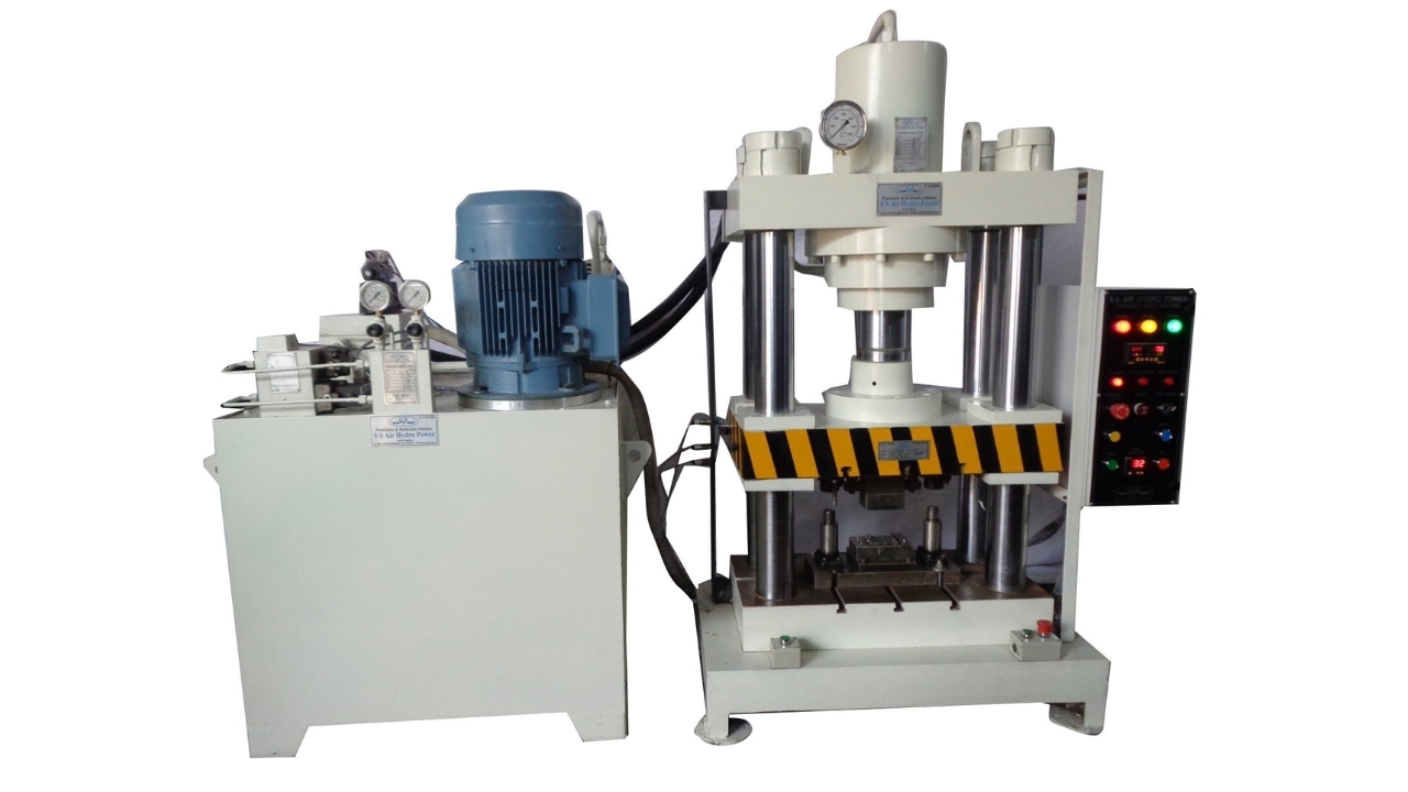 Benefits of Using 4 Pillar Hydraulic Presses